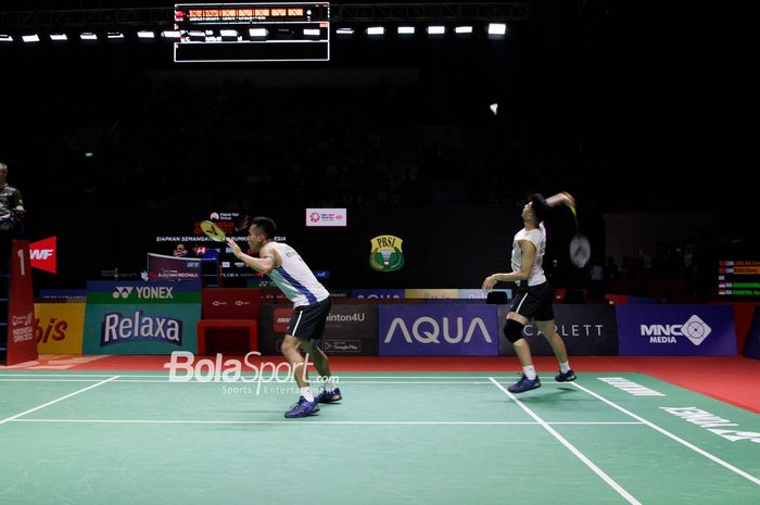 Pasangan ganda putra Indonesia,  Pramudya Kusumawardana/Yeremia Erich Yoche Yacob Rambitan  saat tampil pada Indonesia Open 2023 di Istora Senayan, Jakarta, Jumat , 16 Juni 2023