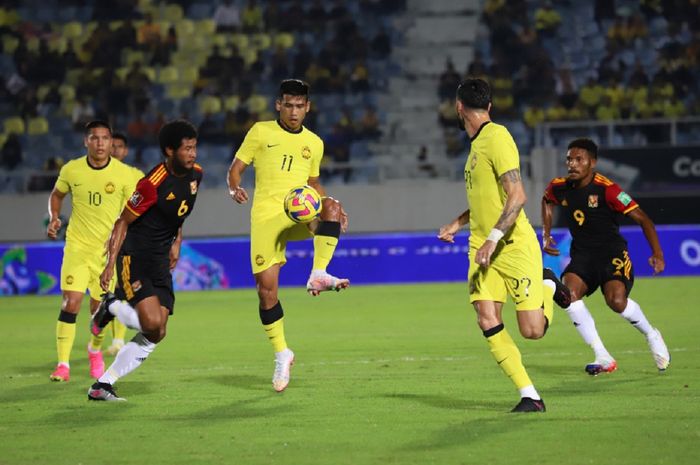 Safawi Rasid (tengah) mencetak gol pertama untuk kemenangan telak Timnas Malaysia atas Papua Nugini dalam FIFA Matchday, 20 Juni 2023.