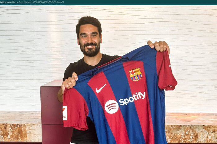 Barcelona terkena semprot mantan pelatih mereka sendiri, Ronald Koeman, karena transfer Ilkay Guendogan dinilai terlalu pragmatis.