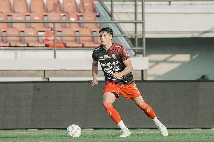 Pemain Bali United, Elias Dolah.