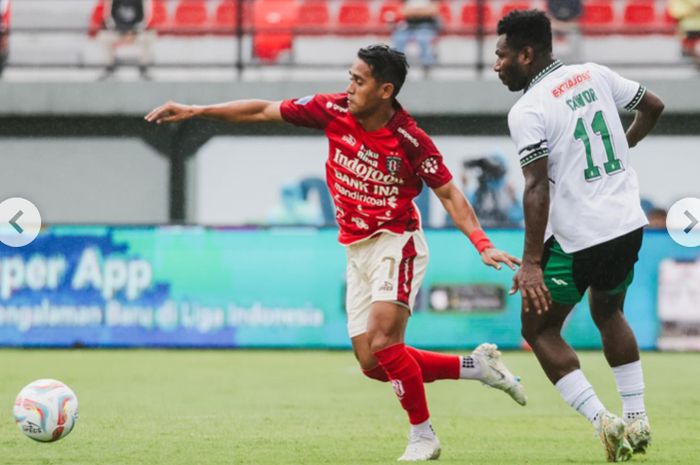 Suasana Pertandingan antara Bali United vs PSS Sleman dalam laga pekan pertama Liga 1 di Stadion Kapten I Wayan Dipta, Gianyar, Bali, Sabtu (1/7/2023).