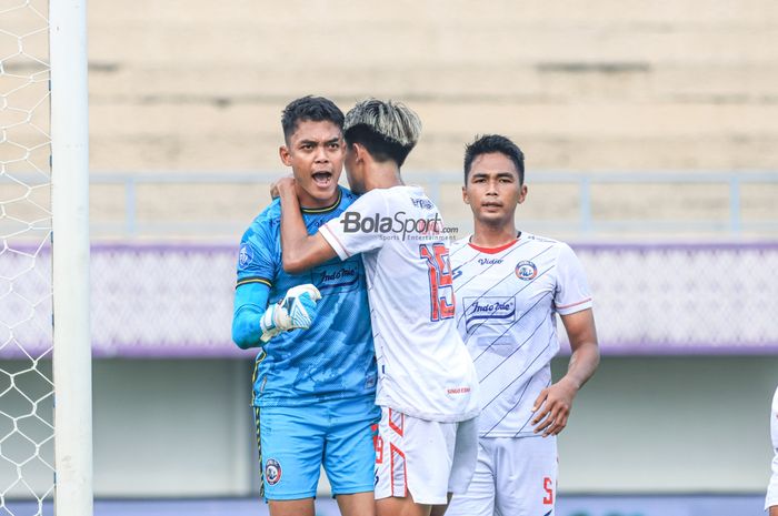 Para pemain Arema FC merasa senang karena akhirnya bisa kembali merasakan mendapat dukungan langsung dari suporter setelah hampir satu tahun.