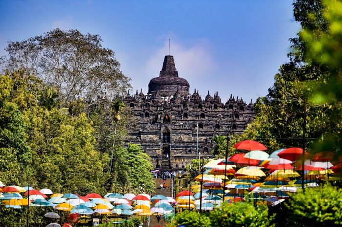 Rekomendasi tempat makan atau restoran di sekitar Candi Borobudur. 