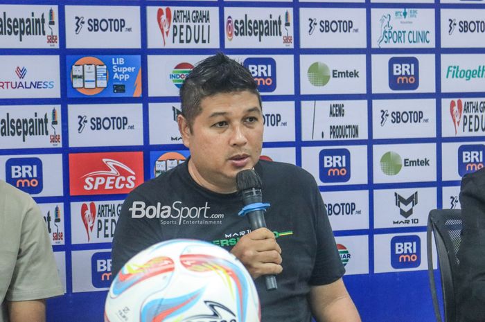 Pelatih Persikabo 1973, Aidil Sharin Bin Sahak, sedang memberikan keterangan kepada awak media setelah laga pekan kedua Liga 1 2023 di Stadion Pakansari, Bogor, Jawa Barat, Minggu (9/7/2023) malam.