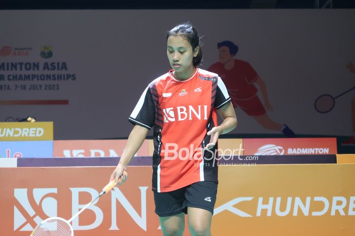 Tunggal putri Indonesia, Mutiara Ayu Puspitasari, saat semifinal Kejuaraan Asia Junior 2023 di GOR Amongrogo, Yogyakarta, 15 Juli 2023.