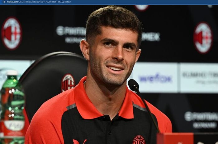 Christian Pulisic mengungkap tiga sosok yang membuat AC Milan menjadi Chelsea mini pada bursa transfer musim panas ini.