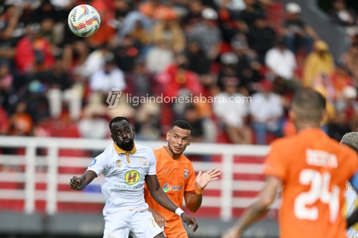 Suasana pertandingan Borneo FC versus Barito Putera dalam pertandingan pekan ke-4 Liga 1 2023-2024 di Stadion Segiri, Samarinda, Jumat (21/7/2023).