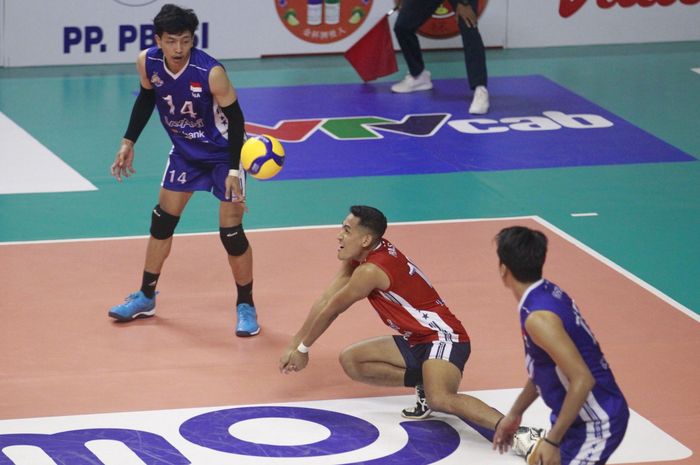 Tim voli putra Indonesia yang diwakil Jakarta LavAni menghadapi Vietnam pada laga kedua pekan pertama SEA V League 2023 di Padepokan Voli, Sentul, Bogor, Jawa Barat, Sabtu (22/7/2023).