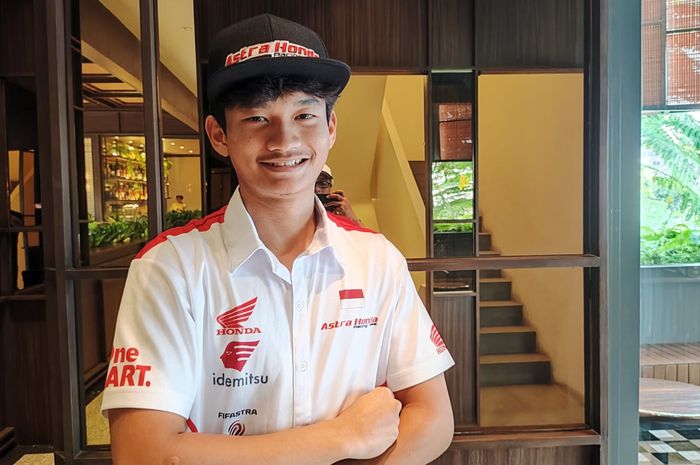 Pembalap JuniorGP asal Indonesia yang menang di race kedua seri Barcelona pada 17 Juli 2023, Fadillah Arbi Arditama.