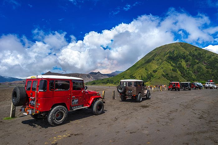 Wisata Gunung Bromo, Malang, Jawa Timur.