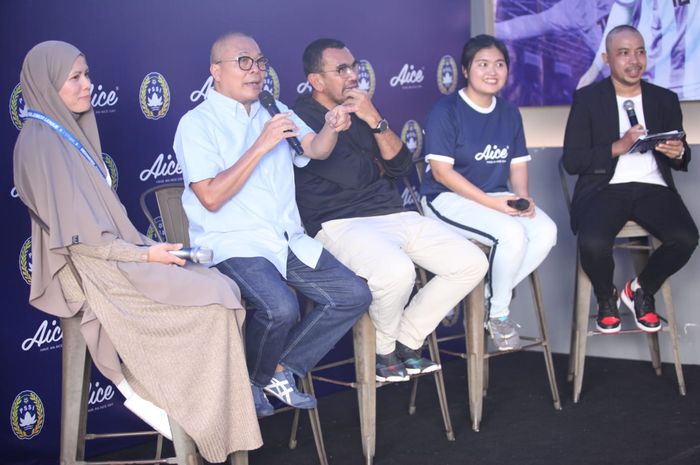 Anggota Exco PSSI, Arya Sinulingga, hadir dalam acara diskusi PSSI Pers Bersama Aice