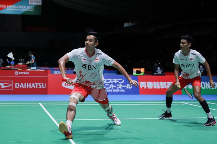 Pasangan ganda putra Indonesia, Muhammad Shohibul Fikri/Bagas Maulana, pada babak pertama Japan Open 2023 di Yoyogi National Gymnasium, Rabu (26/7/2023).