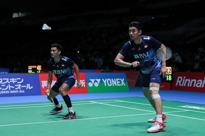 Pasangan ganda putra Indonesia, Muhammad Shohibul Fikri/Bagas Maulana, pada babak kedua Japan Open 2023 di Yoyogi National Gymnasium, Kamis (27/7/2023).