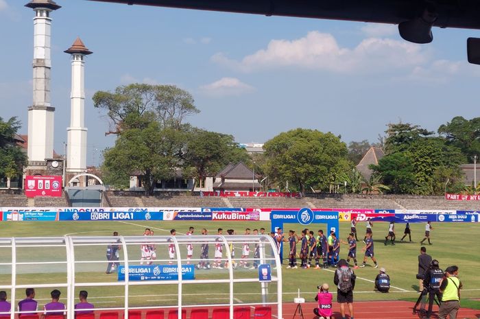 Persis Solo vs Arema FC di Stadion Sriwedari, Solo, Minggu (30/7/2023).