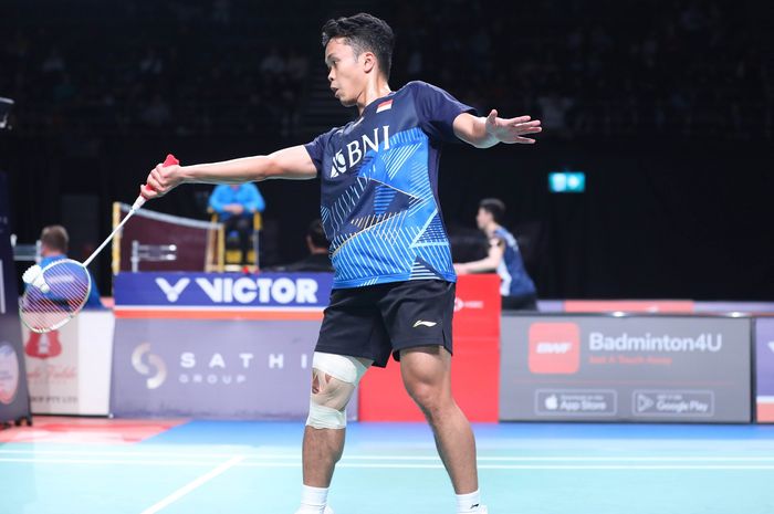 Tunggal putra Indonesia, Anthony Sinisuka Ginting terhenti di permepat final Australian Open 2023 usai kalah dari HS Prannoy (India) pada laga yang berlangsung di Quaycentre, Sydney Olympic Park, Australia, Jumat (4/8/2023)