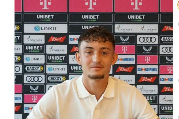 Ivar Jenner memperpanjang kontrak dengan FC Utrecht.