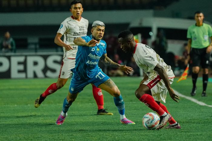 Suasana laga Persib Bandung vs Bali United di Stadion Gelora Bandung Lautan Api pada laga pekan keenam Liga 1 2023/2024, Kamis (3/8/2023)