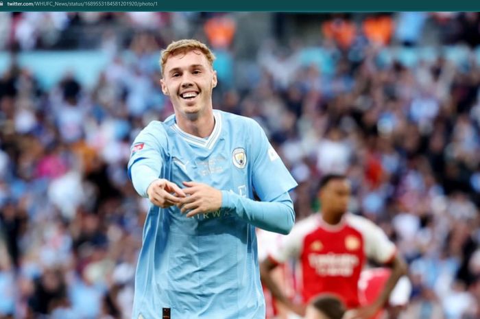 Gelandang Man City, Cole Palmer, pindah ke Chelsea pada bursa transfer musim panas 2023 sebagai rekrutan ke-11 The Blues.