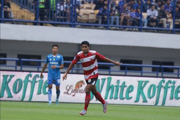 Pemain Madura United, Salim Tuharea. 