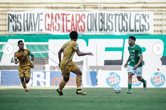 Suasana pertandingan PSS Sleman Vs Bhayangkara FC dalam laga pekan kedelapan Liga 1 2023/2024 di Stadion Maguwoharjo, Sleman, Minggu (13/8/2023).