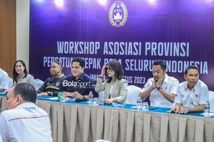 Ketua Umum PSSI, Erick Thohir, menghadiri agenda Workshop Asprov PSSI di Hotel Sultan, Senayan, Jakarta, Selasa (15/8/2023).