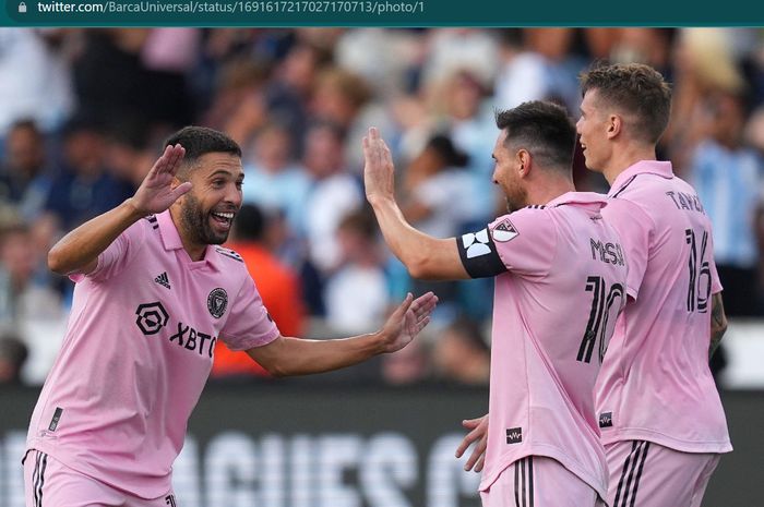 Jordi Alba dan Lionel Messi kompak cetak gol dalam kemenangan 4-1 Inter Miami atas Philadelphia Union di semifinal Leagues Cup, Rabu (16/8/2023) pagi WIB.