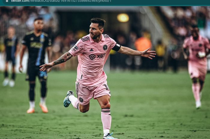 Lionel Messi cetak satu gol melalui sepakan jarak jauh ke gawang Philadelphia Union dalam kemenangan 4-1 Inter Miami pada semifinal Leagues Cup, Rabu (16/8/2023) pagi WIB.