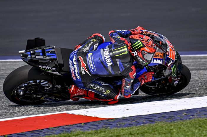 Aksi pembalap Monster Energy Yamaha, Fabio Quartararo, saat sesi latihan MotoGP Austria di Red Bull Ring, Spielberg, Austria,18 Agustus 2023.