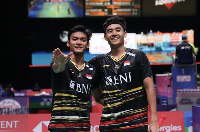 Selebrasi ganda putra Indonesia, Muhammad Shohibul Fikri/Bagas Maulana usai merampungkan babak kedua Kejuaraan Dunia 2023, Rabu (23/8/2023)