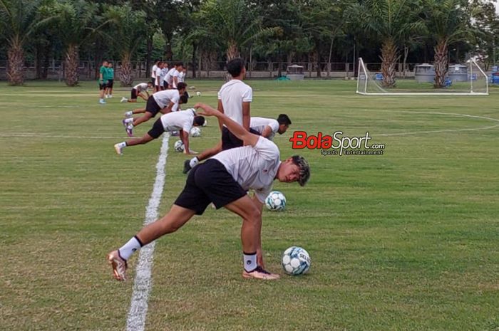 Latihan timnas U-23 Indonesia jelang final Piala AFF U-23 2023 di Lapangan PTT Academy, Rayong, Thailand, Jumat (25/8/2023).