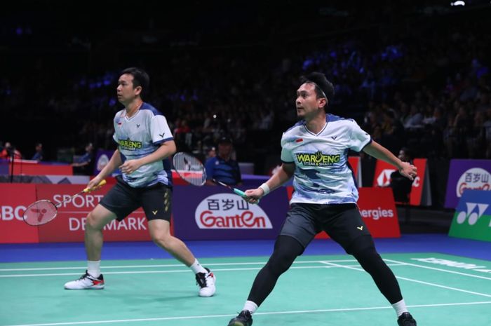 Pasangan ganda putra Indonesia, Mohammad Ahsan/Hendra Setiawan, pada babak 16 besar Kejuaraan Dunia 2023 d Royal Arena, Kopenhagen, Denmark,, Kamis (24/8/2023).