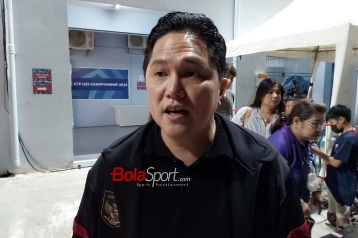 Ketua Umum PSSI, Erick Thohir, saat ditemui BolaSport.com setelah laga final Piala AFF U-23 2023 antara timnas U-23 Indonesia versus timnas U-23 Vietnam di Rayong Province Stadium, Thailand, Sabtu (26/8/2023).