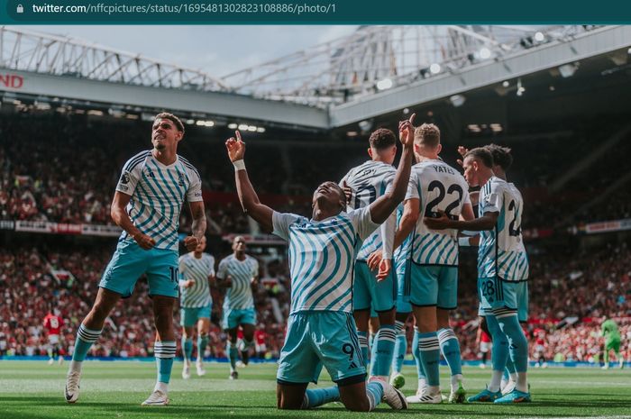 Selebrasi penyerang Nottingham Forest, Taiwo Awoniyi, setelah menjebol gawang Man United pada pekan ke-3 Liga Inggris 2023-2024, Sabtu (26/8/2023) malam WIB.