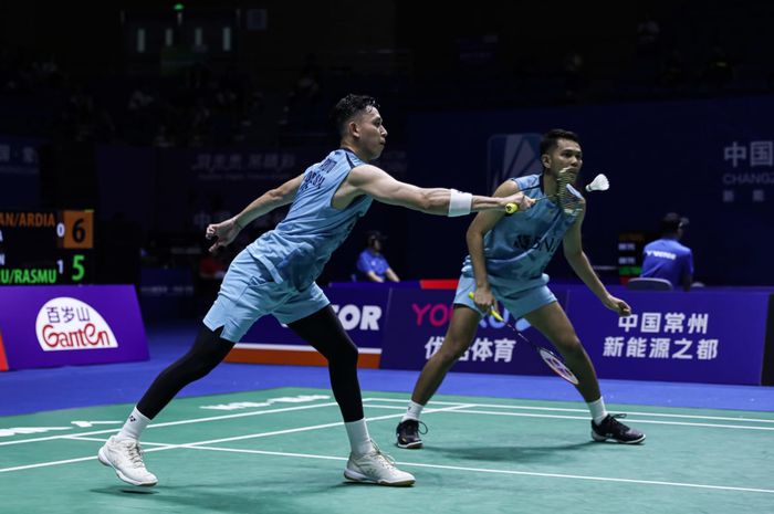 Pasangan ganda putra Indonesia, Fajar Alfian/Muhammad Rian Ardianto, pada babak pertama China Open 2023 di Olympic Sports Center, Changzhou, China, Selasa (5/9/2023).