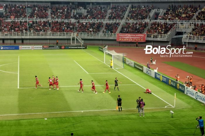 Selebrasi gol Dendy Sulistyawan usai mencetak gol pembuka Timnas Indonesia vs Turkmenistan pada FIFA Matchday di Stadion Gelora Bung Tomo, Surabaya, Jumat (8/9/2023) malam WIB.