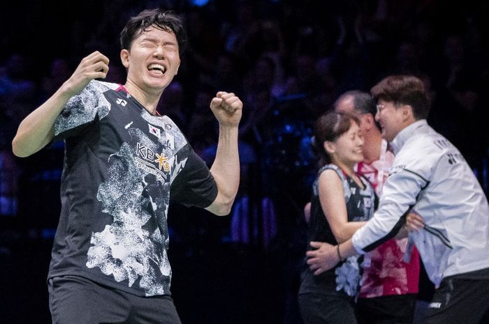 Ganda campuran Korea Selatan, Seo Seung-jae/Chae Yu-jung, merayakan kemenangan mereka pada final Kejuaraan Dunia 2023 di Royal Arena, Kopenhagen, Denmark, 27 Agustus 2023.