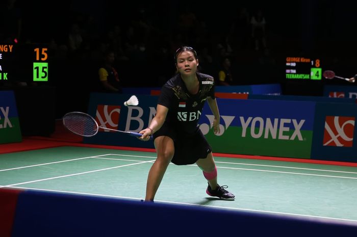 Pebulu tangkis tunggal putri Indonesia, Komang Ayu Cahya Dewi, pada perempat final Indonesia Masters 2023 Super 100 di GOR Pancing, Medan, Sumatera Utara, Jumat (8/9/2023).