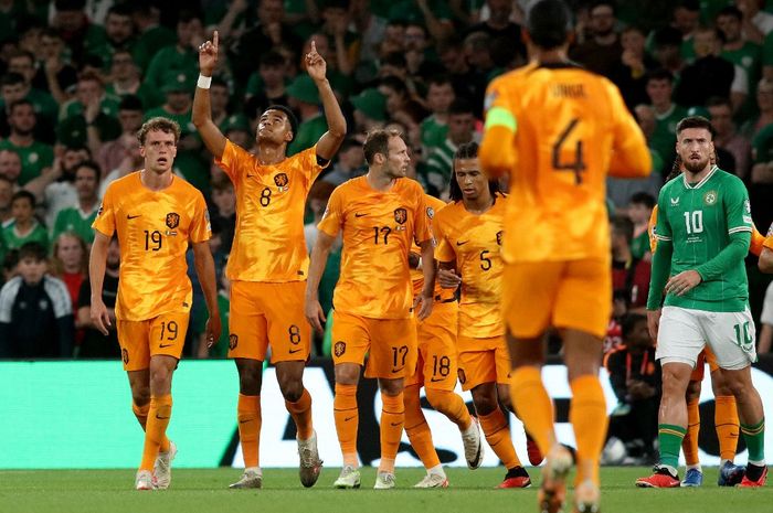 Penyerang timnas Belanda, Cody Gakpo, merayakan gol ke gawang timnas Republik Irlandia dalam laga lanjutan Kualifikasi EURO 2024 di Aviva Stadium pada Minggu (10/9/2023) waktu setempat.