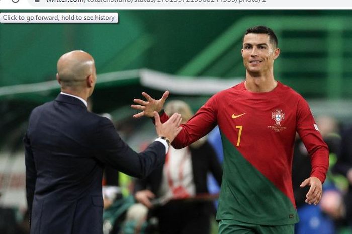 Pelatih Timnas Portugal, Roberto Martinez, bersama Cristiano Ronaldo