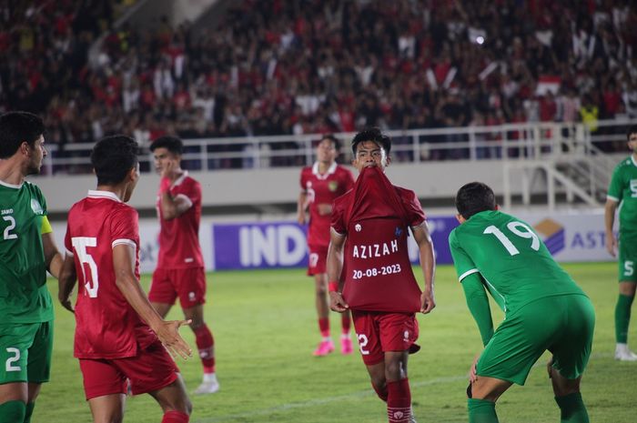 Selebrasi Pratama Arhan usai mencetak gol ke gawang Turkmenistan dalam kemenangan 2-0 timnas U-23 Indonesia pada Kualifikasi Piala Asia U-23 2024 di Stadion Manahan, Solo, Selasa (12/9/2023).