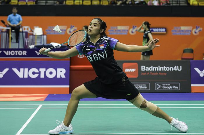 Pebulu tangkis tunggal putri Indonesia, Gregoria Mariska Tunjung, pada babak perempat final Hong Kong Open 2023 di Hong Kong Coliseum, Jumat (15/9/2023).