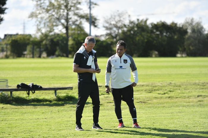 Pelatih timnas U-17 Indonesia dan konsultan Frank Wormuth.