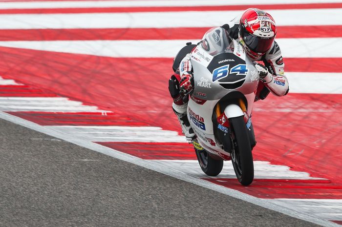 Pembalap Honda Team Asia, Mario Aji, saat tampil pada latihan Moto3 India di Sirkuit Buddh, Uttar Pradesh, India, 23 September 2023