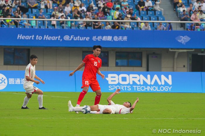 Suasana pertandingan antara timnas U-24 Indonesia melawan timnas U-24 Korea Utara pada ajang Asian Games 2022, Minggu (24/9/2023).