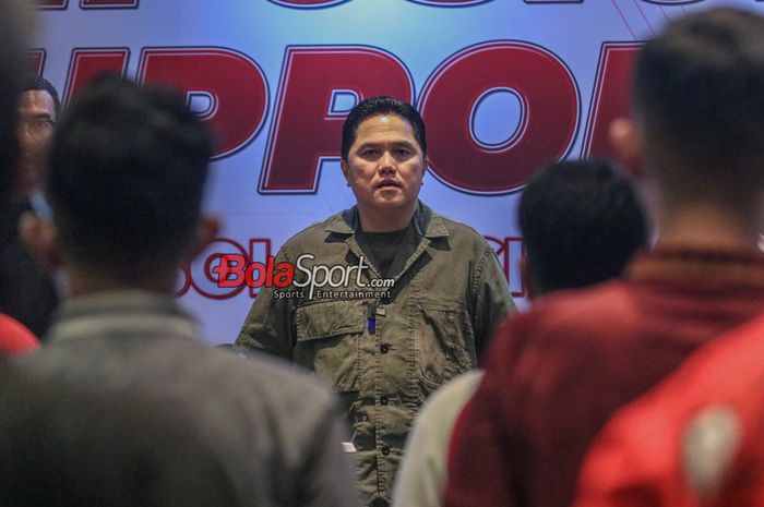 Ketua Umum PSSI, Erick Thohir, saat hadir dalam Simposium Suporter Sepak Bola Nasional 2023 di Hotel Royal, Kuningan, Jakarta, Minggu (1/10/2023).