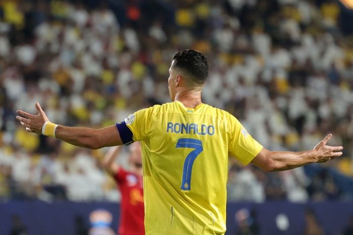 Cristiano Ronaldo tampaknya mulai meninggalkan legasi di Al Nassr. Putra tertuanya dikabarkan siap debut di tim muda.