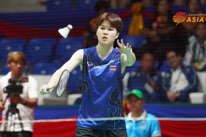 Performa tunggal putri Thailand, Lalinrat Chaiwan justru makin merosot tajam setelah ganti nama sampai tiga kali. Terbaru ia kalah di babak pertama Arctic Open 2023. 