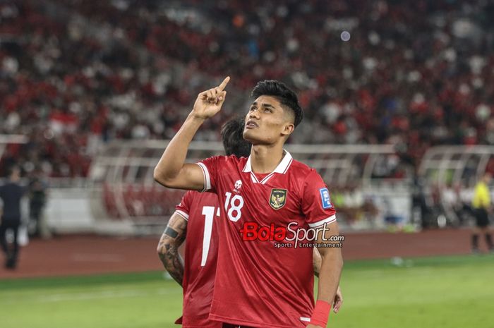 Ramadhan Sananta sedang melakukan selebrasi seusai mencetak gol dalam laga Kualifikasi Piala Dunia 2026 antara timnas Indonesia versus timnas Brunei Darussalam di Stadion Utama Gelora Bung Karno, Senayan, Jakarta, Kamis (12/10/2023).