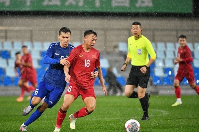 Suasana pertandingan Vietnam versus Uzbekistan di Dalian Pro Academy Base Stadium, Jumat (13/10/2023) malam WIB.