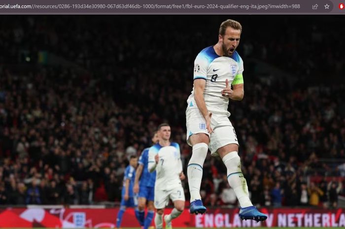 Penyerang timnas Inggris, Harry Kane, merayakan gol ke gawang timnas Italia dalam lanjutan Kualifikasi EURO 2024 di Stadion Wembley, Selasa (17/10/2023) waktu setempat.